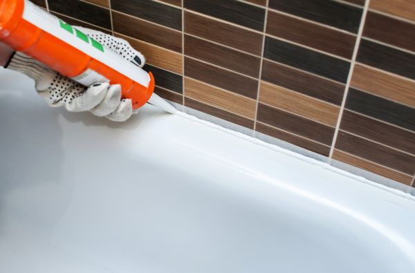 Bathtub Sealing in Torrance