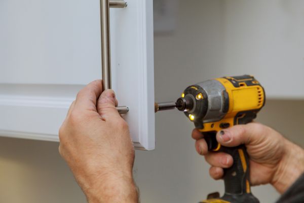 Cabinet Knob Installation in Torrance