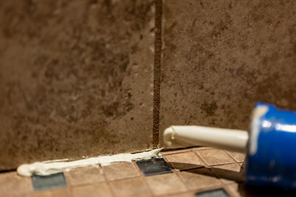 Shower Caulk Replacement in Torrance